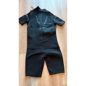 XUKER Mens Shorty Wetsuit Black Neoprene Front Zip Spring Suit Size Large